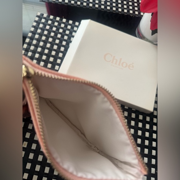 Chloe Pink Leather Pouch - Picture 4 of 4
